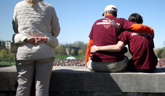 24 hours in pictures 17/4/8