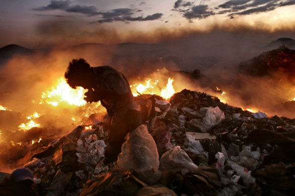 24 hours in pictures 17/4/8