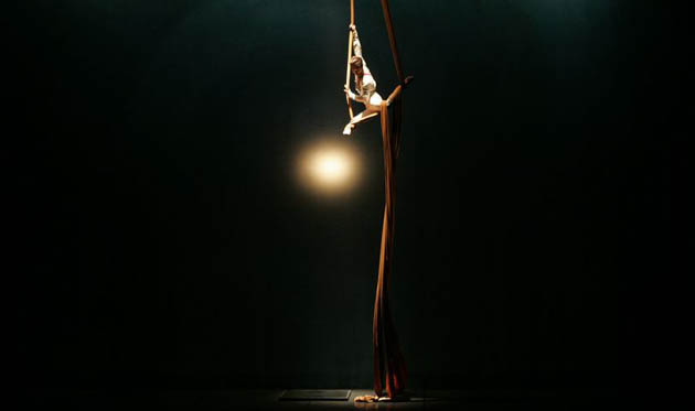 Actors from the 'Cirque Eloize and Theatre Sunil' company
