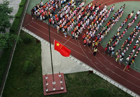 Chinese students mourning