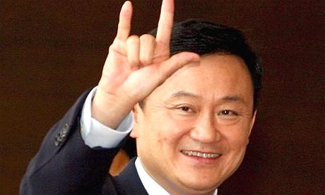 Thaksin Shinawatra arrives at the Thai foreign ministry in 2006