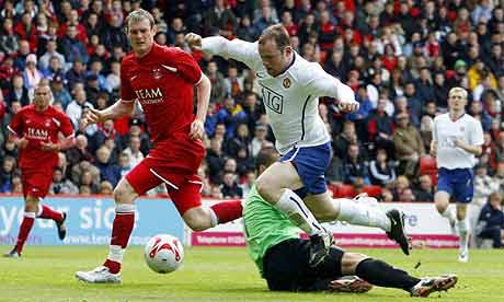 Wayne Rooney penalty